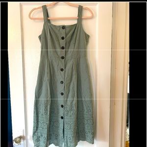 GAP eyelet sage mint green button up sz 4